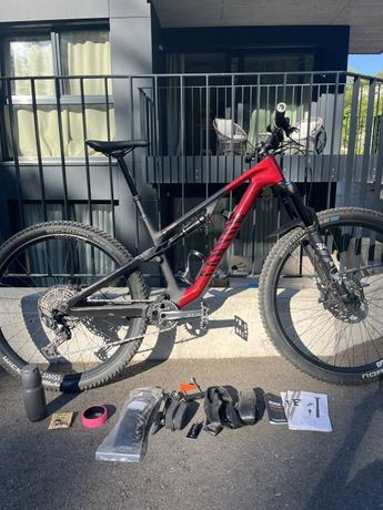 Canyon Neuron CF8 (2024; ca. 500KM) kaufen in Zurich #1 | velomarkt.ch