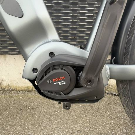 E-Bike 45Km/h Speed Bosch Motor Grosse M Neuwertig kaufen in Bern #1 | velomarkt.ch
