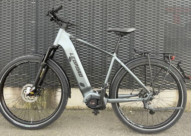 E-Bike 45Km/h Speed Bosch Motor Grosse M Neuwertig kaufen in Bern #1 | velomarkt.ch