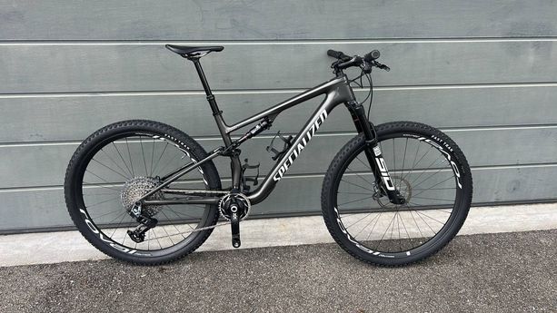 Specialized Epic 8 Expert kaufen in Zürich #1 | velomarkt.ch