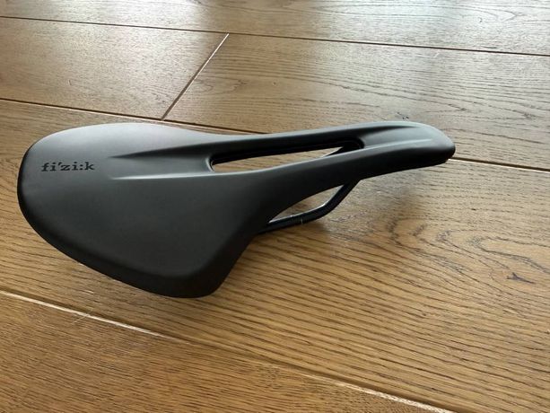 Fizik Vento Antares R5 140mm Sattel kaufen in Lucerna #1 | velomarkt.ch