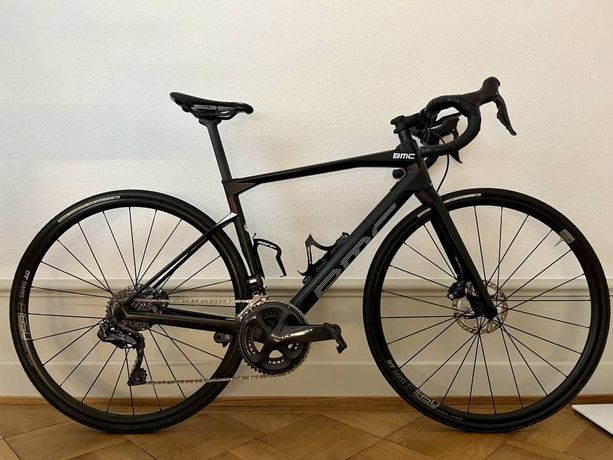 BMC Roadmachine Two 2021 - Rahmengrösse 51 - Top Zustand, wenig gefahren kaufen in Bâle-Ville #1 | velomarkt.ch