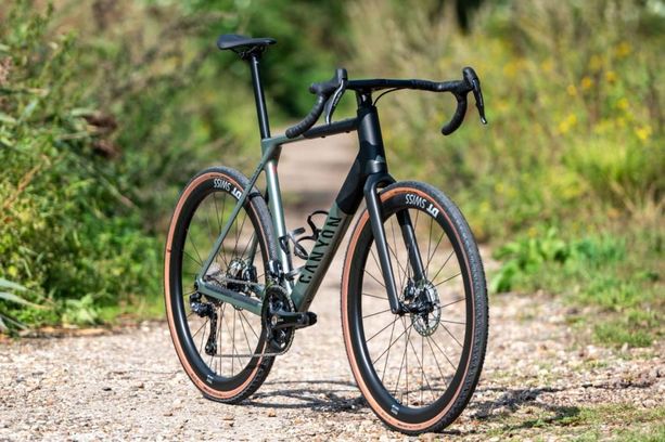 Canyon Grail CF SLX 8 Di2 kaufen in Argovie #1 | velomarkt.ch