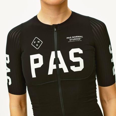 Pas Normal Studios Pro Set Woman kaufen in Zürich #1 | velomarkt.ch