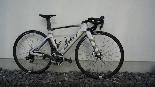 SCOTT Foil RC Pro HMX SRAM RED AXS mit Powermeter kaufen in Aargau #1 | velomarkt.ch