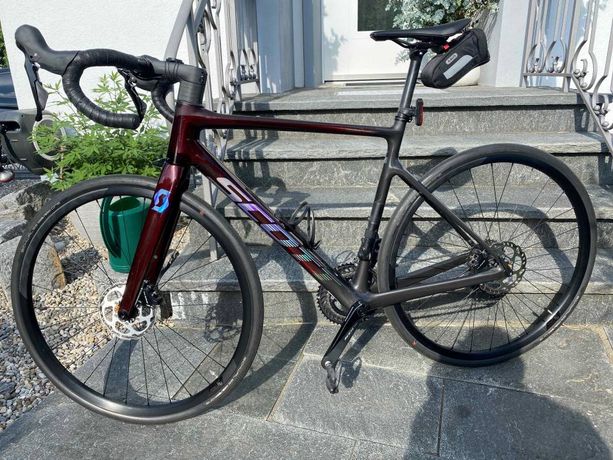 Scott Addict 30 - Full Carbon kaufen in Solothurn #1 | velomarkt.ch