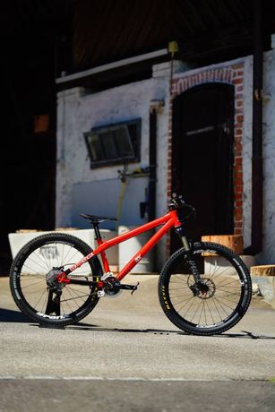 Commencal Absolut 4X — Custom Nostalgia Build kaufen in Zug #1 | velomarkt.ch