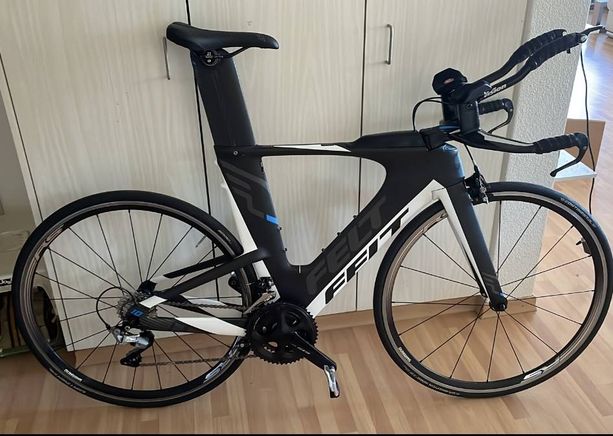 Felt IA10 Carbon  Triathlonrad – 100 Km gefahren Rahmengrösse 54 kaufen in Zürich #1 | velomarkt.ch