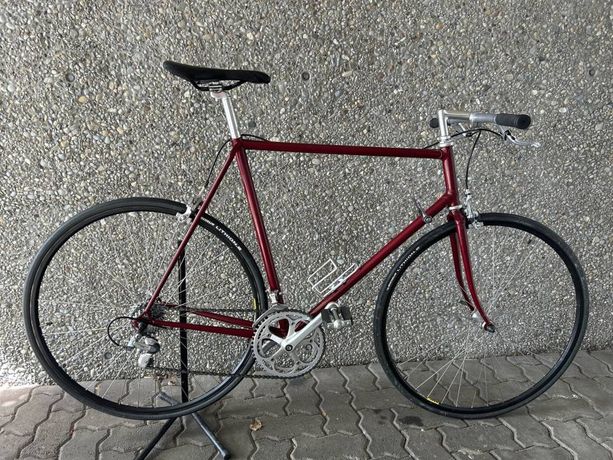 Rennvelo dunkelrot mit Stahlrahmen kaufen in Zurich #1 | velomarkt.ch