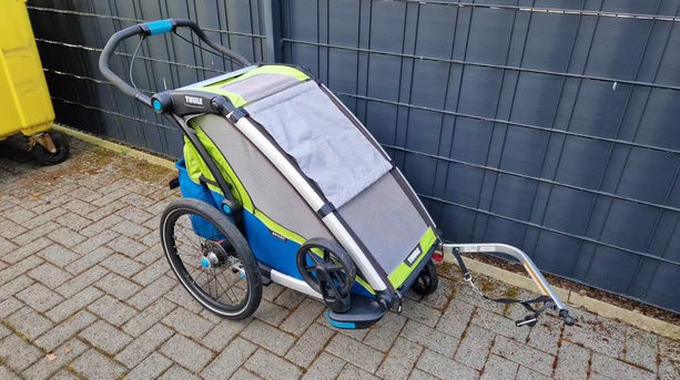 Thule Chariot Sport Fahrradanhänger inklusive Jogger-Set kaufen in Wallis #1 | velomarkt.ch