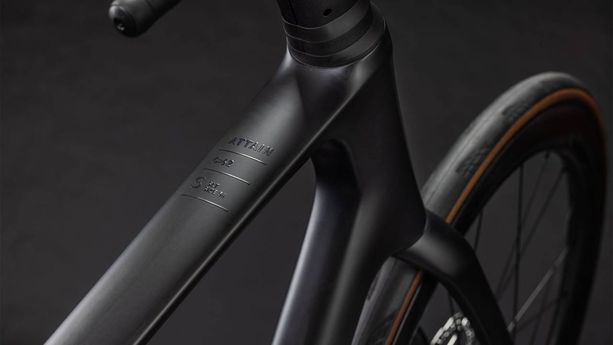 Cube Cube Attain C:62 SLT carbon´n´rainbow 58 cm carbon´n´rainbow kaufen in Thurgovie #1 | velomarkt.ch