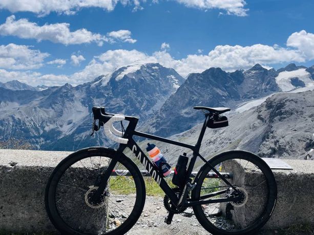 Canyon Ultimate CF SLX Disc 9.0 Etap 2XS WMN kaufen in Zürich #1 | velomarkt.ch