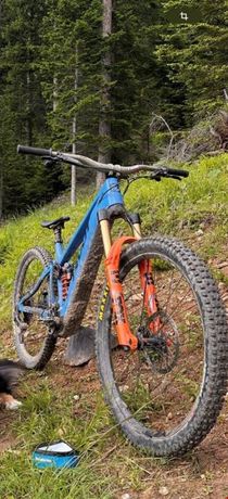 Pivot Shuttle AM 2024 kaufen in Graubünden #1 | velomarkt.ch