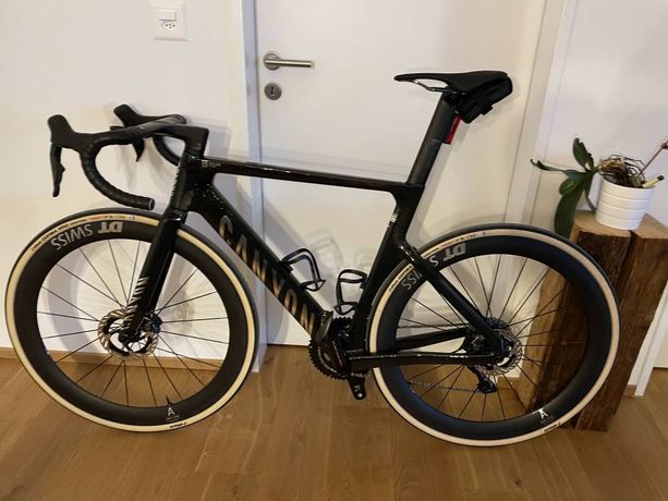 Canyon Aeroad CFR Di2 kaufen in Grisons #1 | velomarkt.ch