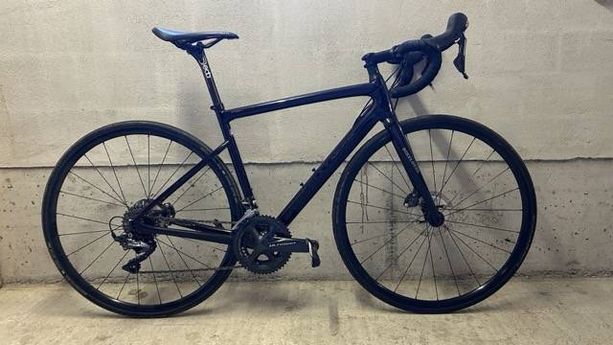 Specialized Tarmac Comp Disc SL6 – Gr. 52 – komplett Ultegra – Schwarz/Violett kaufen in Schwyz #1 | velomarkt.ch