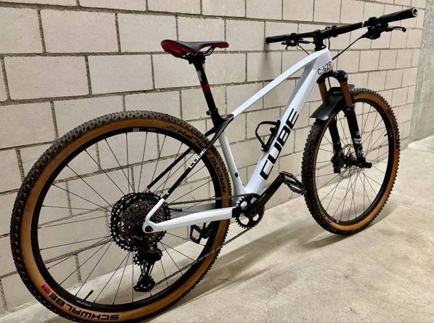CUBE Elite C:62 Pro 2022 | Carbon | Grösse M | nur 300 km | Top-Zustand kaufen in Zurich #1 | velomarkt.ch