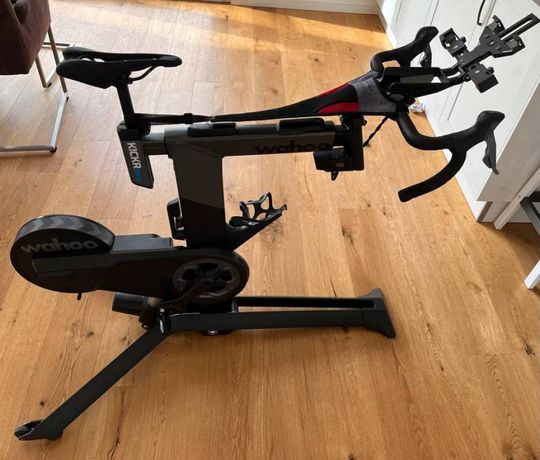 Wahoo KICKR Bike V1 (inklusive Zubehör) kaufen in Solothurn #1 | velomarkt.ch