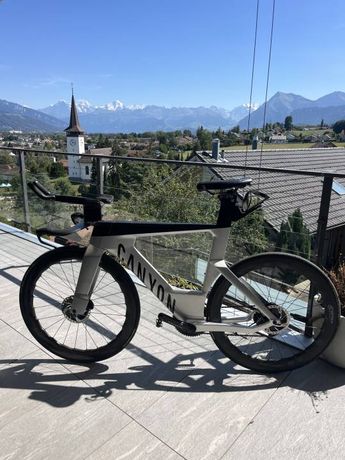 Canyon Speedmax CFR Di2 Dura-Ace mit Zipp 454 NSW – Grösse M kaufen in Bern #1 | velomarkt.ch