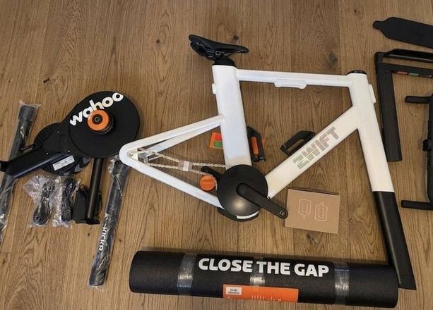 Zwift Ride + Wahoo Kickr Core Smart Trainer Bike, Heimtrainer kaufen in Graubünden #1 | velomarkt.ch
