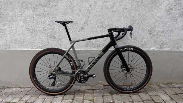 Canyon Grail CF SLX 8 Di2 Gr. L – GRX Di2 / GRC 1400 / 4iiii Powermeter / Pro Cockpit kaufen in Luzern #1 | velomarkt.ch
