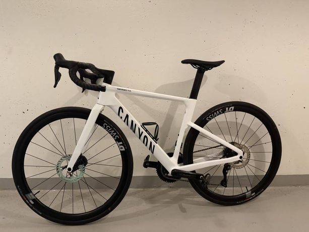 Canyon Endurace CF SLX 7 Di2 in der Farbe Chrome Whisper, Grösse XS kaufen in Argovie #1 | velomarkt.ch