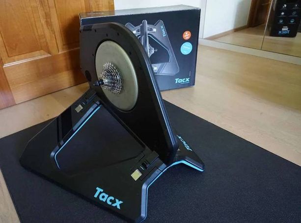 Garmin Tacx Neo 2T kaufen in Uri #1 | velomarkt.ch