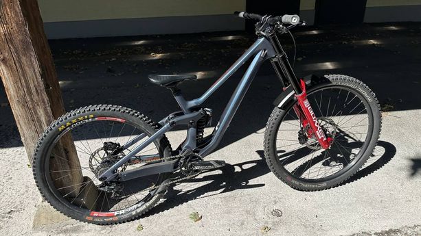 Scott Gambler 910 – 2020 – Grösse M – BoXXer Ultimate / DHX2 / Maven kaufen in Aargau #1 | velomarkt.ch