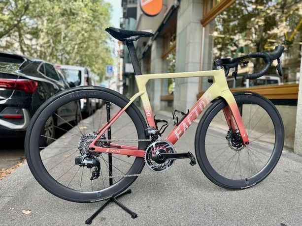 Privatverkauf: Factor Ostro V.A.M, Size 54 Occasion mit Powermeter kaufen in Zurich #1 | velomarkt.ch