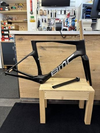 BMC Teammachine R 01 VARO Frameset 2026 kaufen in Solothurn #1 | velomarkt.ch