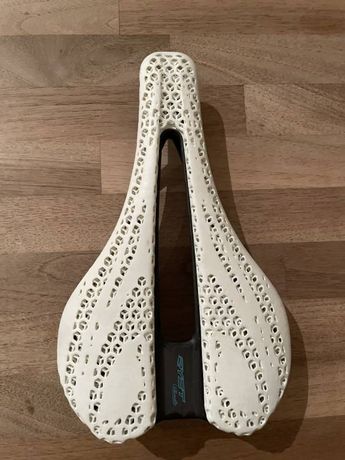 RYET Carbon Rennrad-Sattel mit 3D-Polsterung – 162 g kaufen in Zurich #1 | velomarkt.ch