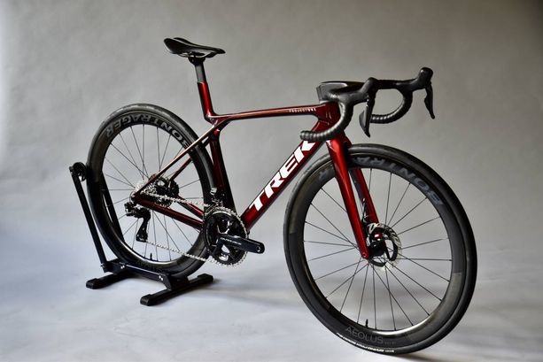 TREK Madone SLR9 Gen 8 Carbon Rennvelo (S) kaufen in Berne #1 | velomarkt.ch
