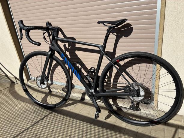 Canyon Endurace CF SLX Disc — Shimano Ultegra Di2 — 2017 — Noir — Taille S kaufen in Vaud #1 | velomarkt.ch
