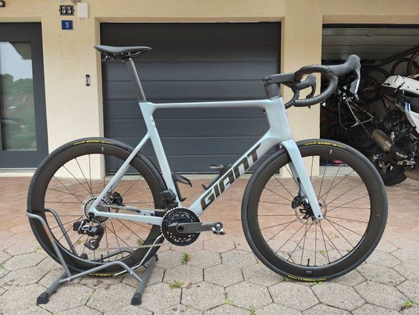 Neuwertiges Giant Propel Pro 0 AXS – 2026 – Carbon – Topmodell kaufen in Aargau #1 | velomarkt.ch