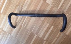 Rennrad/Gravel Lenker - 440mm breit | Aluminium lenker in gutem Zustand, kein Sturz | velomarkt.ch