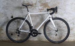 Bedovelo Stahlrenner | Sram Red Etap 2x11 | velomarkt.ch