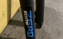 MTB 29-Zoll Federgabel Zero Xcite unter 1 kg kaufen in Zürich #2 | velomarkt.ch
