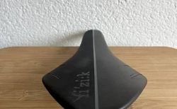 Sattel Fizik Arione 00 Carbon sehr leicht wie neu kaufen in Zug #2 | velomarkt.ch