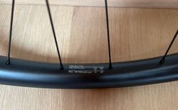 OQUO MP30 Team Laufradsatz 29&quot; Carbon - Neuwertig aus Komplettrad kaufen in Berne #5 | velomarkt.ch