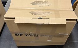 Versandschachteln für Laufräder | Gratis gegen Abholung | velomarkt.ch