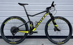Scott Spark RC 900 PRO X01 Carbon Mountainbike XC-Fully | NP: fast CHF 9000.-, wie Neu. TOP Bike, Schnäppl…! | velomarkt.ch