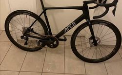 Stolen - Arc8 escapee black | Arc8, Black, SRAM Force AXS | velomarkt.ch