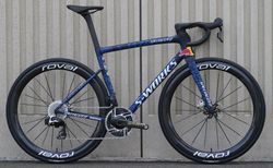 Tarmac SL8 LTD Red Bull 2025 TdF | Limitierte S-Works Profi-Maschine, 56er Rahmen | velomarkt.ch