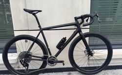 SPECIALIZED CRUX 2025 - UDH - SRAM Red + xx sl | Roval Terra | Specialized Gravel | velomarkt.ch