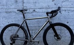Curve Air Kev Titan Carbon | Titanium Gravel Racebike | velomarkt.ch