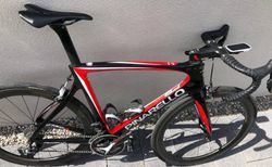 Pinarello Dogma F8 | Gepflegtes Rennrad mit relativ wenig Km | velomarkt.ch