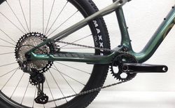 ORBEA OIZ M10 XTR M Seaweed Carbon View (Gloss)-Spaceship Green (Matt) kaufen in St. Gallen #3 | velomarkt.ch