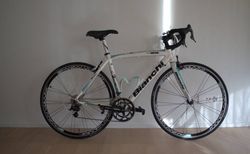 Bianchi Via Nirone C2C | Zuverlässiges Rennrad mit typ. ital. Charme | velomarkt.ch