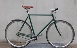 Flinkes leichtes Citybike zu verkaufen | Kein Fixie - 2 Gang Schlumpf Trettlagerschaltung | velomarkt.ch