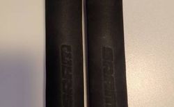 SRAM Lockring Foam Grips / Lenkergriffe | SRAM Lockring Foam schwarz-rot/129 mm | velomarkt.ch