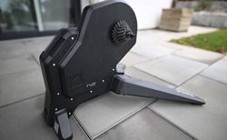 Tacx Flux | Smart-Direktantriebstrainer | velomarkt.ch